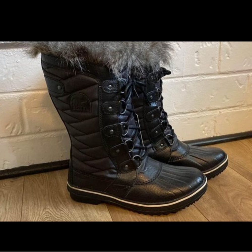 NWT Sorel Tofino II' Faux Fur Lined Waterproof Boot
